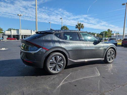 2024 Kia EV6 Light