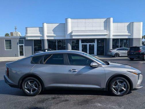 Steel Gray 2025 Kia K4 LXS