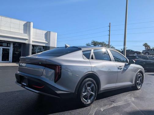 Steel Gray 2025 Kia K4 LXS