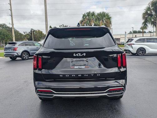 2022 Kia Sorento S