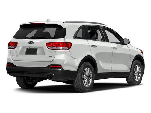 Titanium Silver 2017 Kia Sorento LX