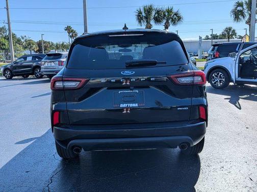 AGATE BLACK METAL 2024 Ford Escape ST-Line