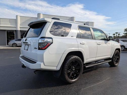 Ice Cap 2023 Toyota 4Runner SR5 Premium