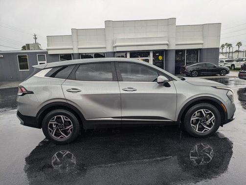 2025 Kia Sportage LX