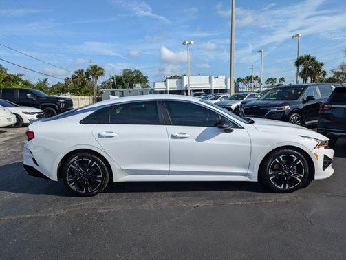 2024 Kia K5 GT-Line