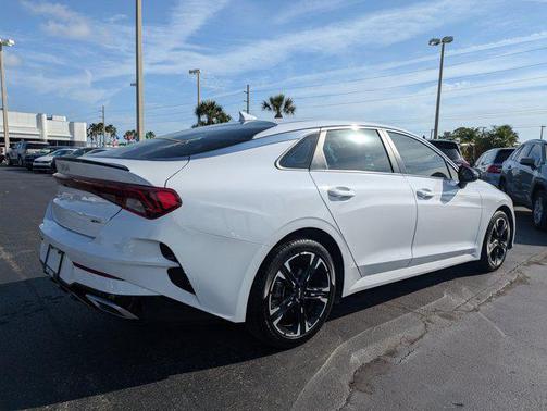 2024 Kia K5 GT-Line