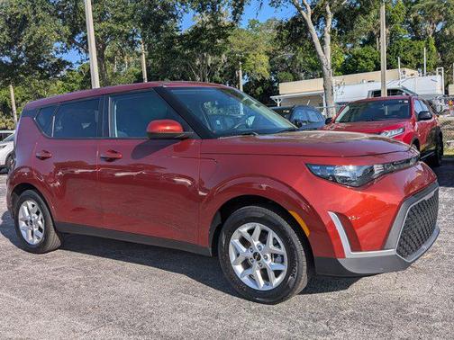 Mars Orange 2025 Kia Soul LX