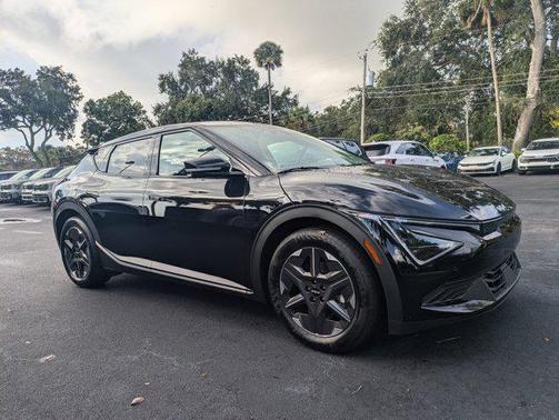 2025 Kia EV6 Light Long Range