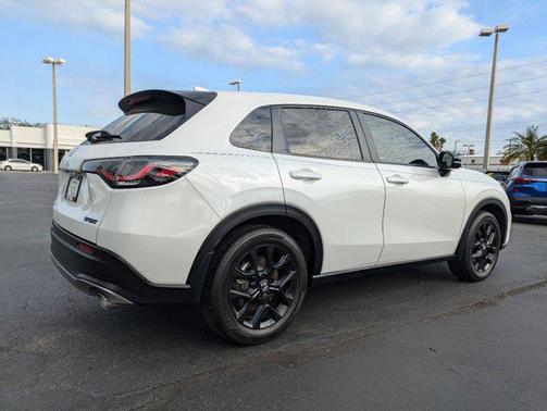 2024 Honda HR-V 2WD Sport