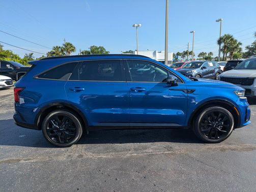 2023 Kia Sorento SX