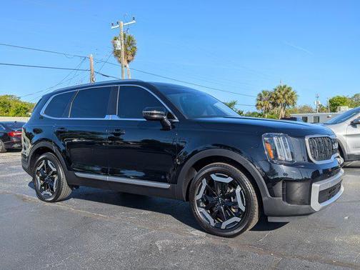 Ebony Black 2023 Kia Telluride EX
