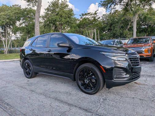 Mosaic Black Metallic 2024 Chevrolet Equinox LS