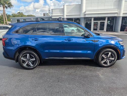 2023 Kia Sorento EX