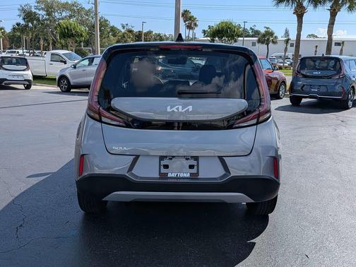 Gray 2025 Kia Soul LX
