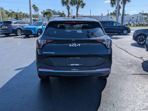 Ebony Black 2026 Kia Sportage LX