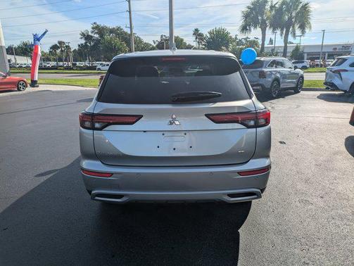 2023 Mitsubishi Outlander SE Special Edition 2WD