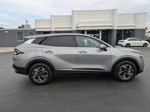 2025 Kia Sportage LX