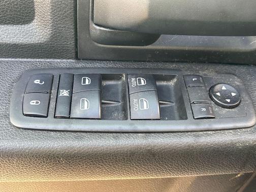 2020 RAM 2500 Tradesman Crew Cab 4x4 6'4' Box