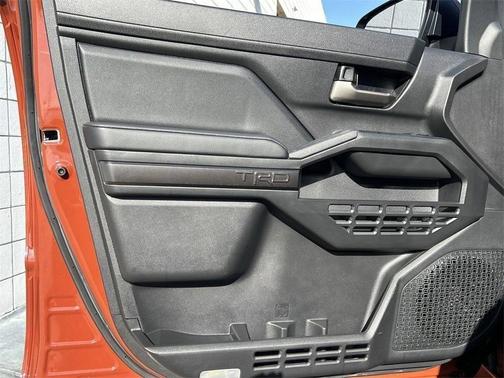 2025 Toyota Tacoma Hybrid TRD