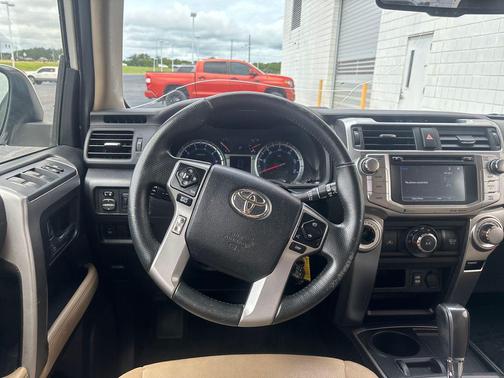 Super White 2017 Toyota 4Runner SR5 Premium