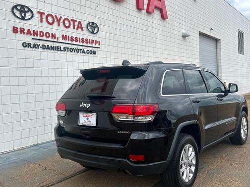 2021 Jeep Grand Cherokee Laredo