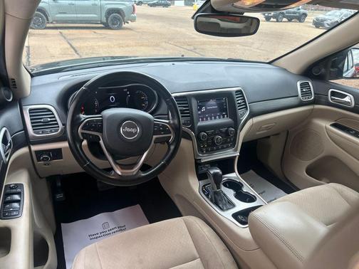 2021 Jeep Grand Cherokee Laredo