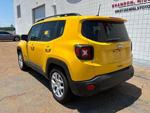 Solar Yellow 2018 Jeep Renegade Latitude