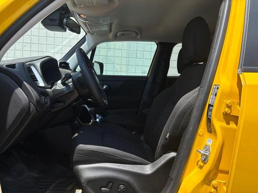 Solar Yellow 2018 Jeep Renegade Latitude