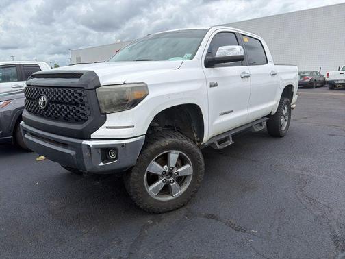 Super White 2016 Toyota Tundra Limited