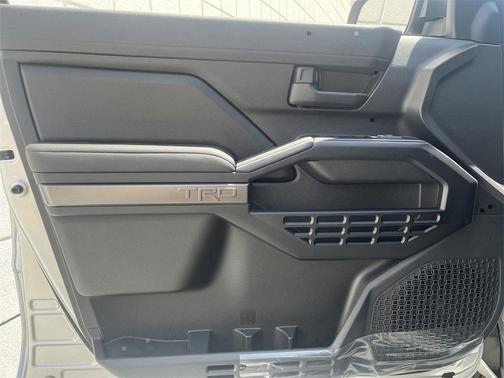 2025 Toyota 4Runner Hybrid TRD OFF-ROAD