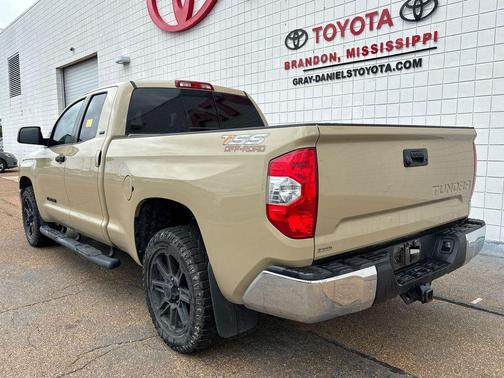Quicksand 2019 Toyota Tundra SR5