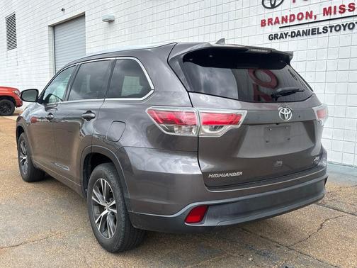 Predawn Gray Mica 2016 Toyota Highlander XLE