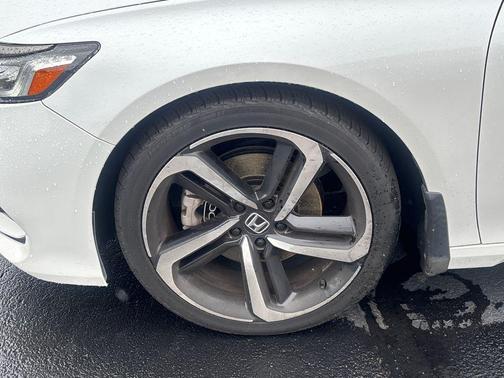 Platinum White Pearl 2019 Honda Accord Sport