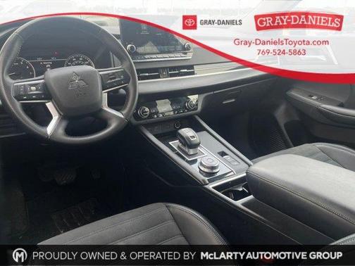 2024 Mitsubishi Outlander SE