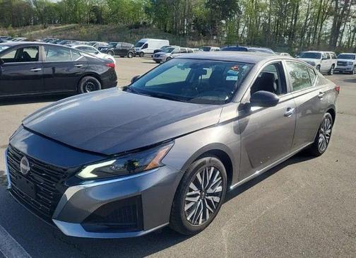 Gun Metallic 2025 Nissan Altima 2.5 SV