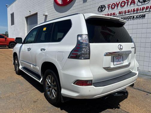 Starfire Pearl 2016 Lexus GX 460 Luxury
