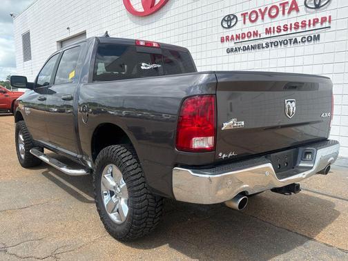 Granite Crystal Metallic Clearcoat 2019 RAM 1500 Big Horn