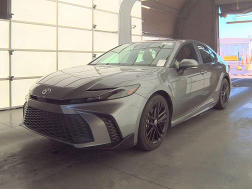 Heavy Metal/Black 2025 Toyota Camry SE