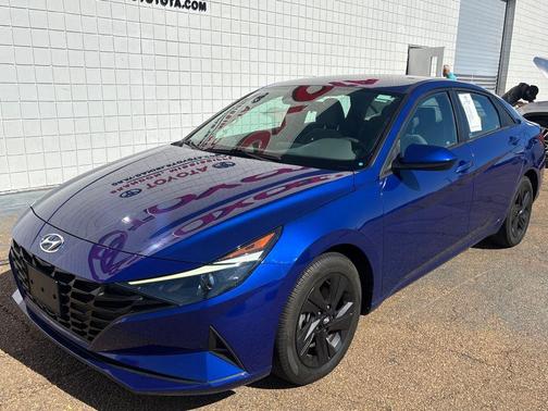 2021 Hyundai ELANTRA SEL