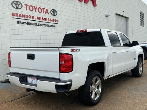 2018 Chevrolet Silverado 1500 2LT