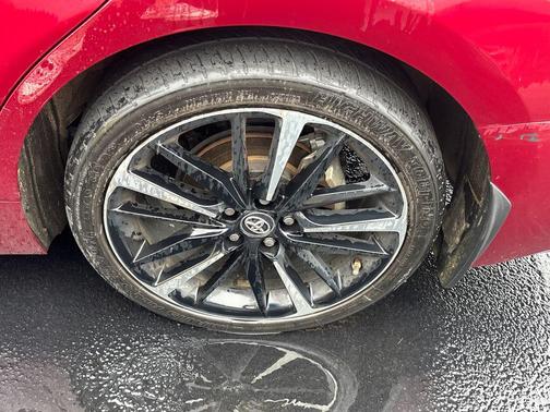Ruby Flare Pearl 2018 Toyota Camry XSE