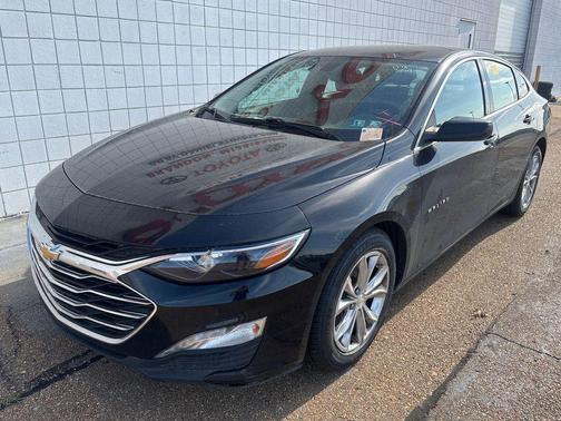 Mosaic Black Metallic 2023 Chevrolet Malibu FWD 1LT