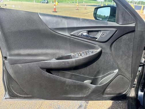 Mosaic Black Metallic 2023 Chevrolet Malibu FWD 1LT