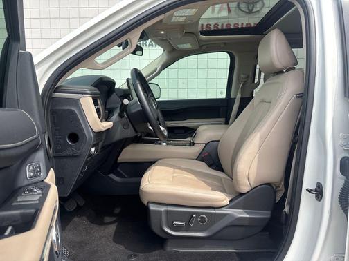 Star White Metallic Tri-Coat 2022 Ford Expedition Limited