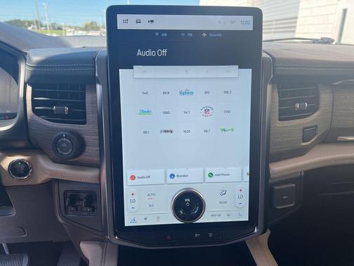 Star White Metallic Tri-Coat 2022 Ford Expedition Limited