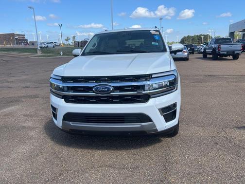 Star White Metallic Tri-Coat 2022 Ford Expedition Limited