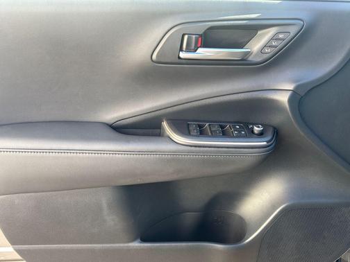 2023 Toyota Crown Platinum