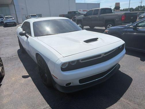 White Knuckle Clearcoat 2022 Dodge Challenger R/T