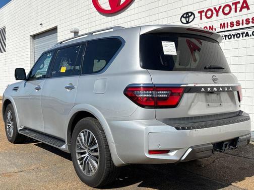 2024 Nissan Armada SL 4WD