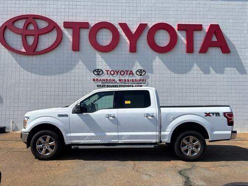 Oxford White 2019 Ford F-150 XLT